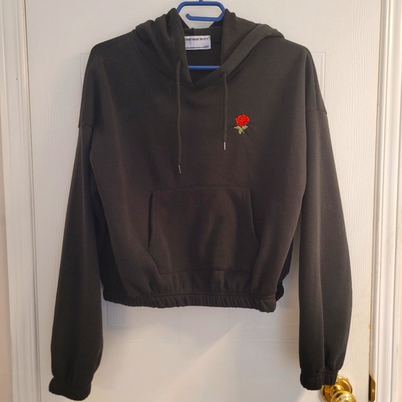 Streetwear Society Sweaters - Cropped Hoodie